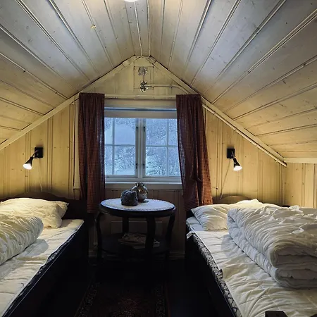 Charming Near Hallingskarvet Center, Cozy And Inviting!