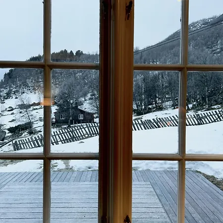 Charming Near Hallingskarvet Center, Cozy And Inviting! Holiday home Skoro