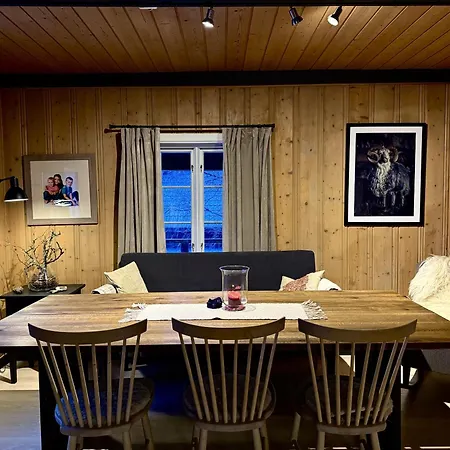 別荘 Charming Near Hallingskarvet Center, Cozy And Inviting! Skoro