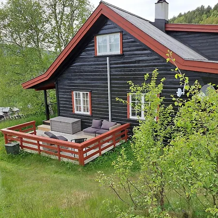 Charming Near Hallingskarvet Center, Cozy And Inviting!