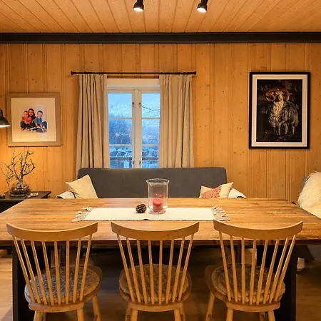 Charming Near Hallingskarvet Center, Cozy And Inviting! 別荘 *
