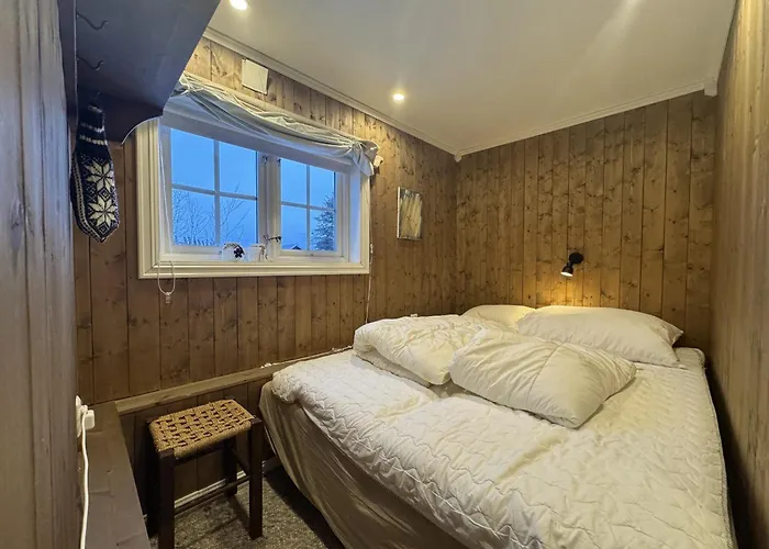 Charming Near Hallingskarvet Center, Cozy And Inviting! Ferienhaus Skoro